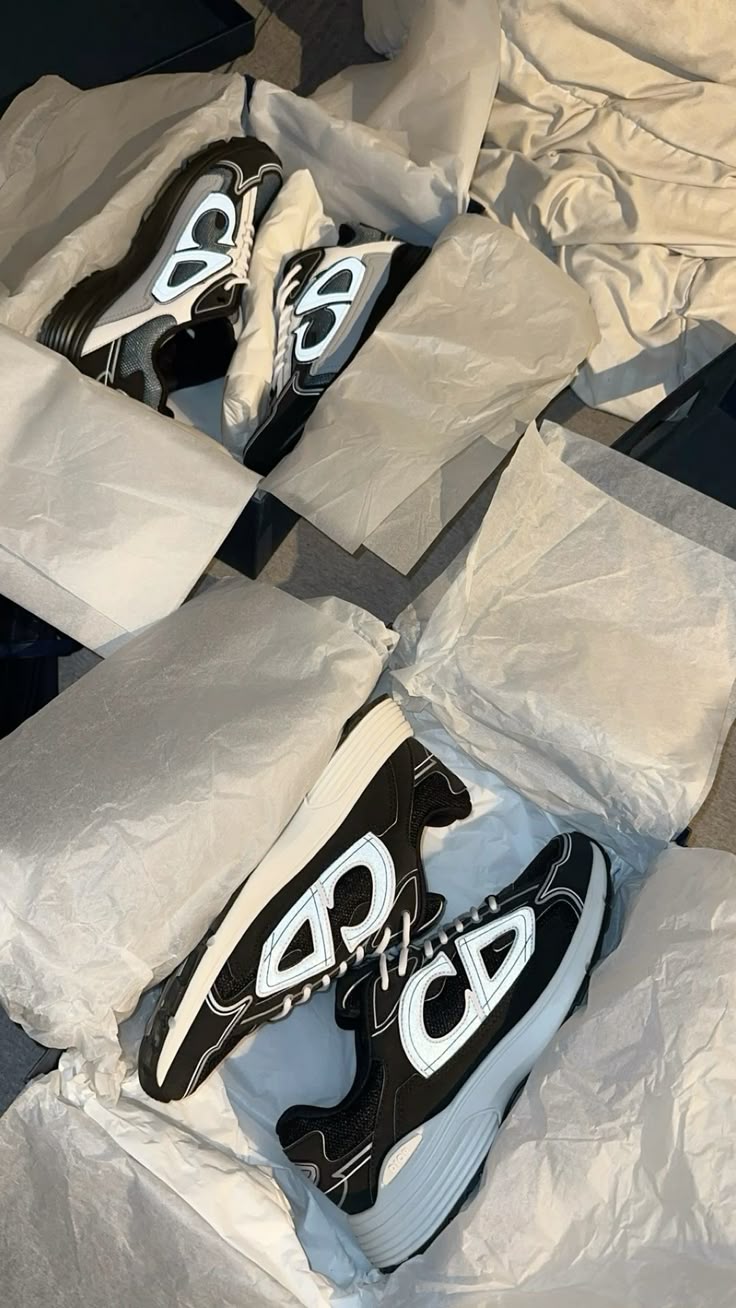 DESIGNER SHOES